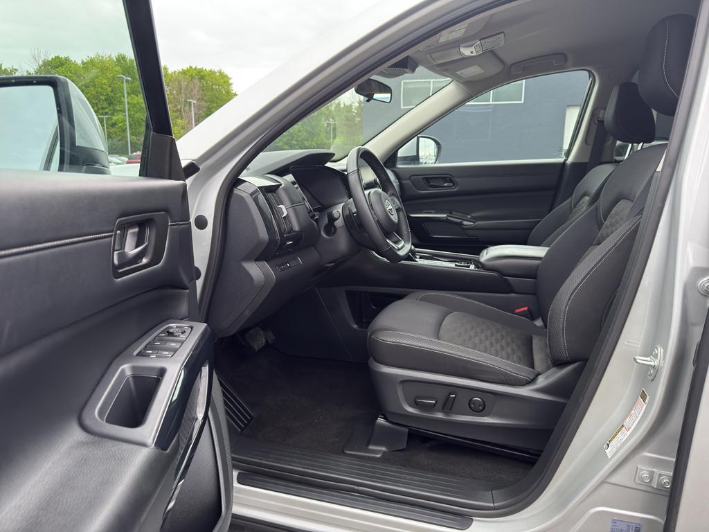 used 2024 Nissan Pathfinder car, priced at $34,790