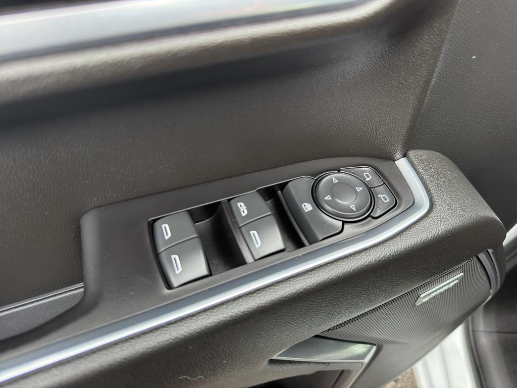 used 2022 Chevrolet Silverado 1500 car, priced at $42,990