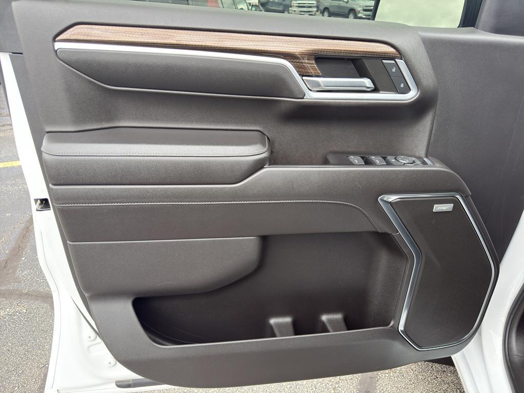 used 2022 Chevrolet Silverado 1500 car, priced at $42,990