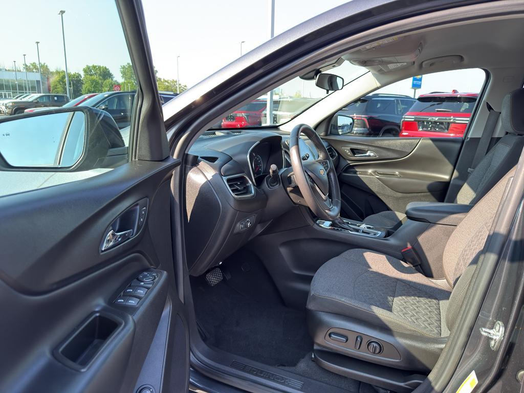 used 2022 Chevrolet Equinox car, priced at $24,390