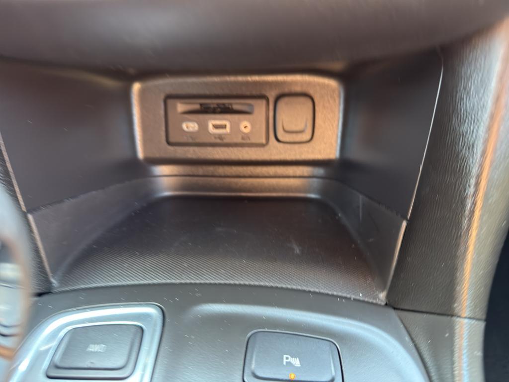 used 2022 Chevrolet Equinox car, priced at $24,390