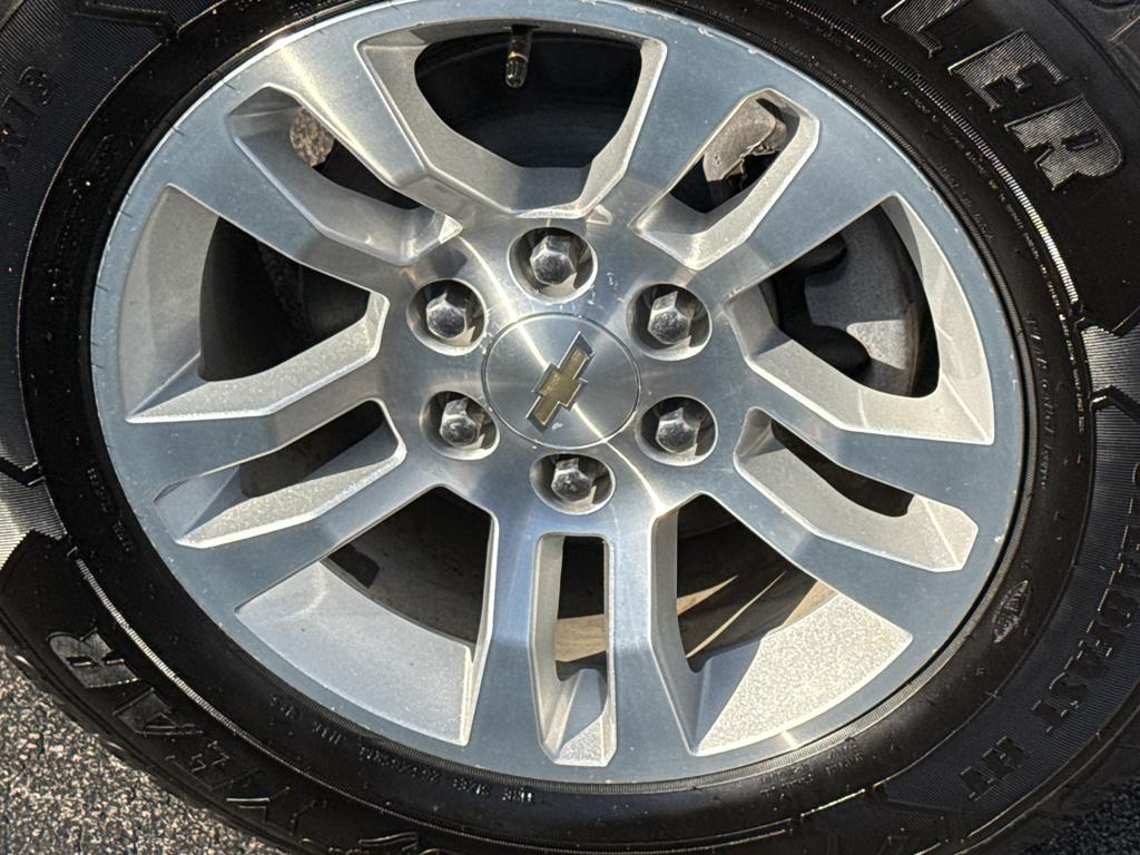 used 2018 Chevrolet Suburban car, priced at $25,995