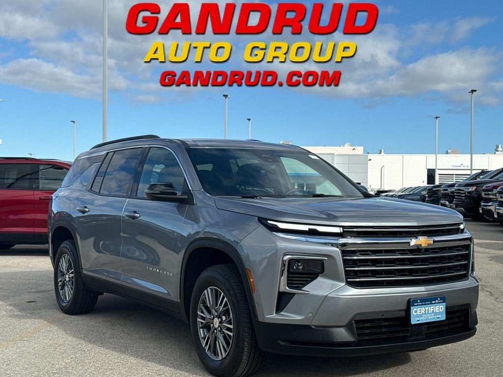 used 2025 Chevrolet Traverse car, priced at $47,590