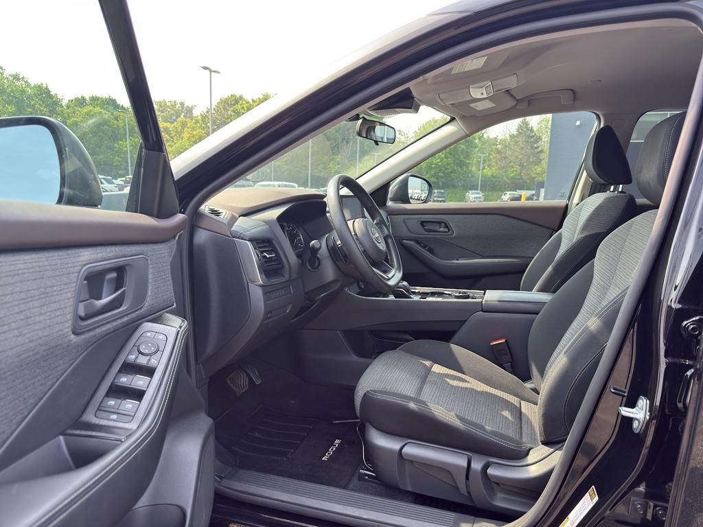 used 2022 Nissan Rogue car, priced at $23,990