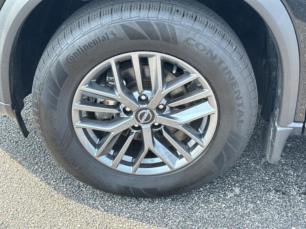 used 2022 Nissan Rogue car, priced at $23,990
