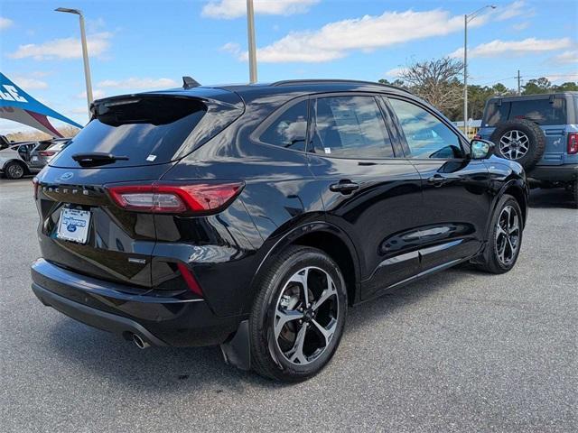 used 2023 Ford Escape car, priced at $28,998