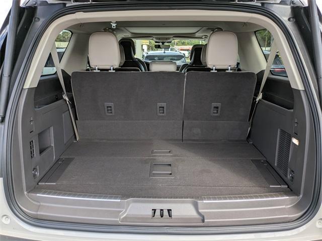 used 2024 Lincoln Navigator L car, priced at $68,267