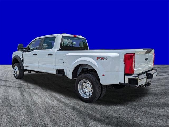 new 2025 Ford F-450 car, priced at $72,676