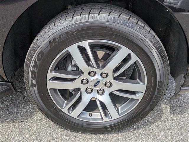 used 2024 Ford Expedition car, priced at $60,345