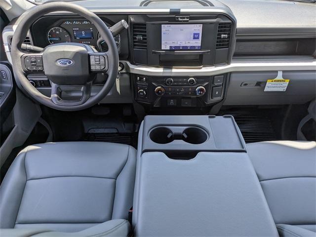 new 2025 Ford F-450 car, priced at $72,354
