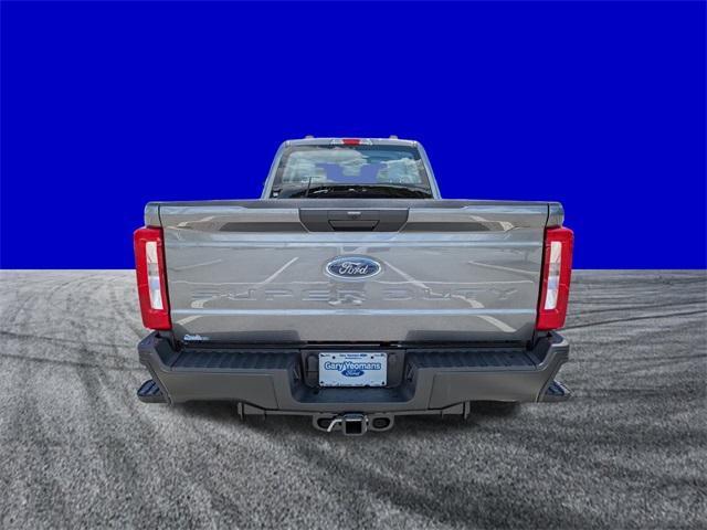 new 2025 Ford F-450 car, priced at $72,354