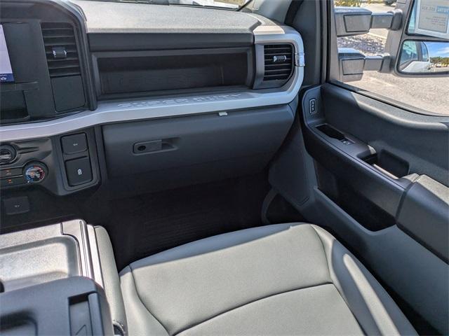 new 2025 Ford F-250 car, priced at $49,935