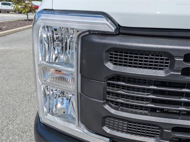 new 2025 Ford F-250 car, priced at $49,935