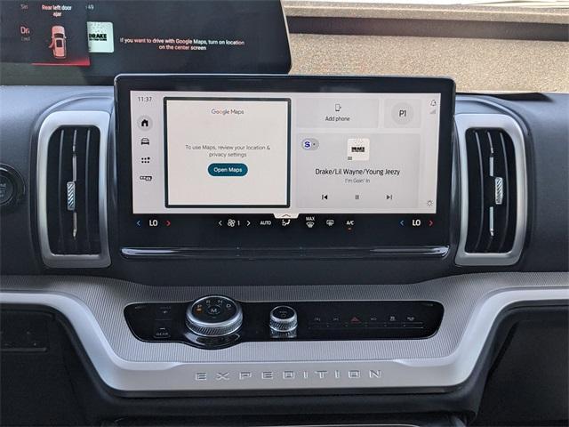 new 2025 Ford Expedition car, priced at $62,075