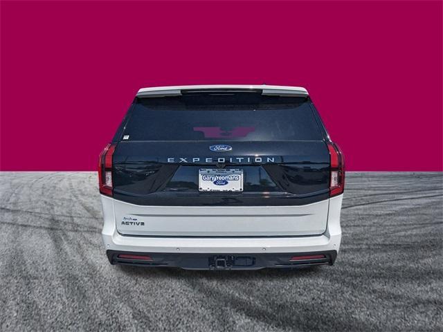 new 2025 Ford Expedition car, priced at $62,075