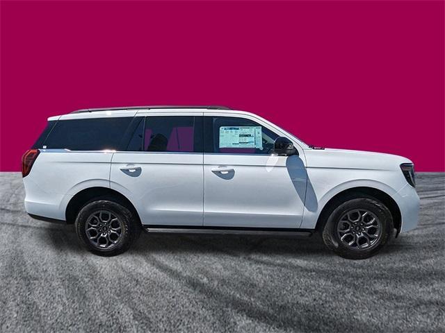 new 2025 Ford Expedition car, priced at $62,075