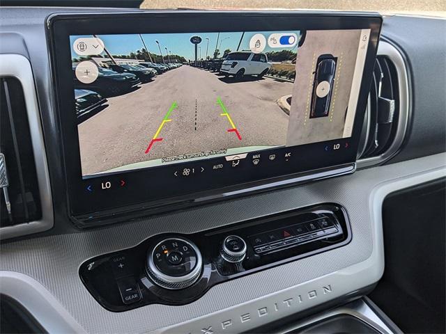 new 2025 Ford Expedition car, priced at $62,075