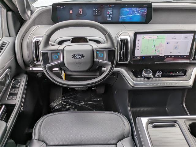 new 2025 Ford Expedition car, priced at $80,694