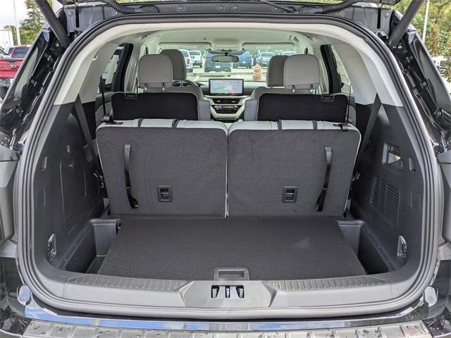 new 2025 Ford Explorer car, priced at $42,827