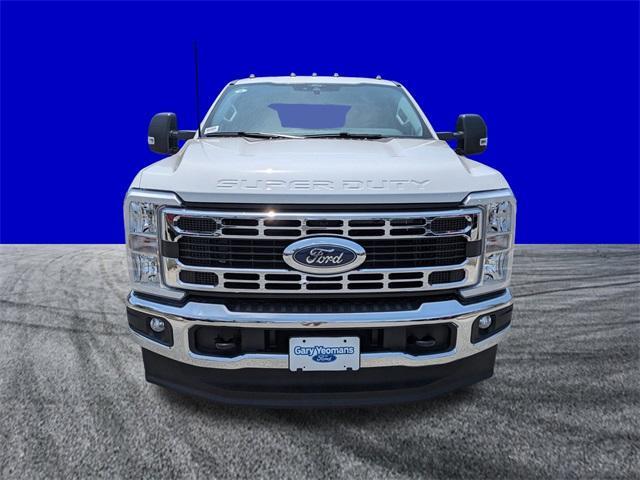 new 2025 Ford F-350 car, priced at $70,076