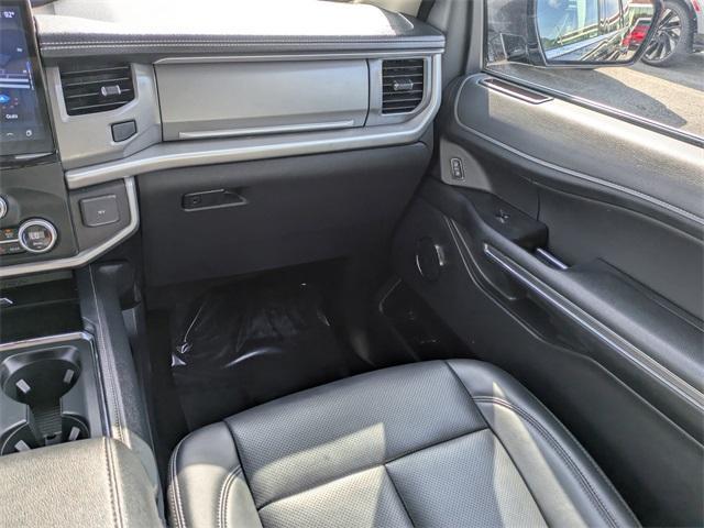used 2023 Ford Expedition car, priced at $47,331