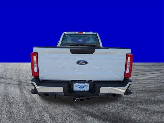 new 2025 Ford F-450 car, priced at $73,425