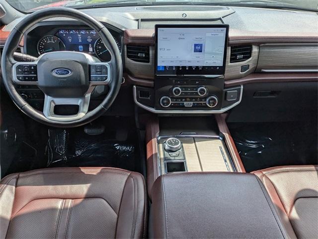 used 2024 Ford Expedition car, priced at $53,227
