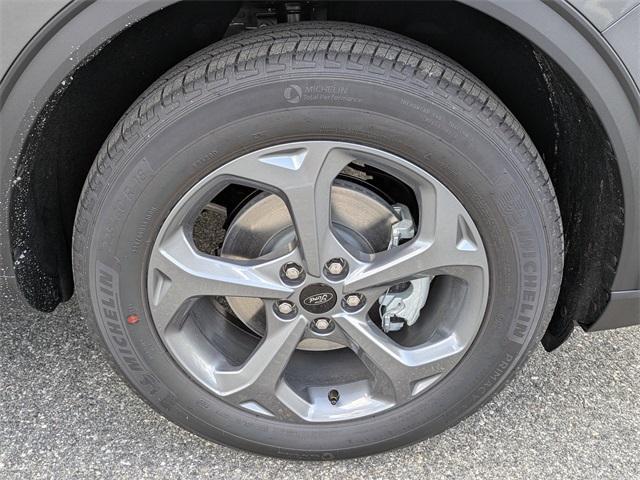 new 2025 Ford Escape car, priced at $30,658