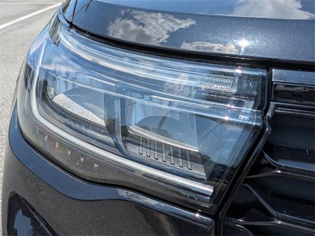 new 2025 Ford Explorer car, priced at $51,196