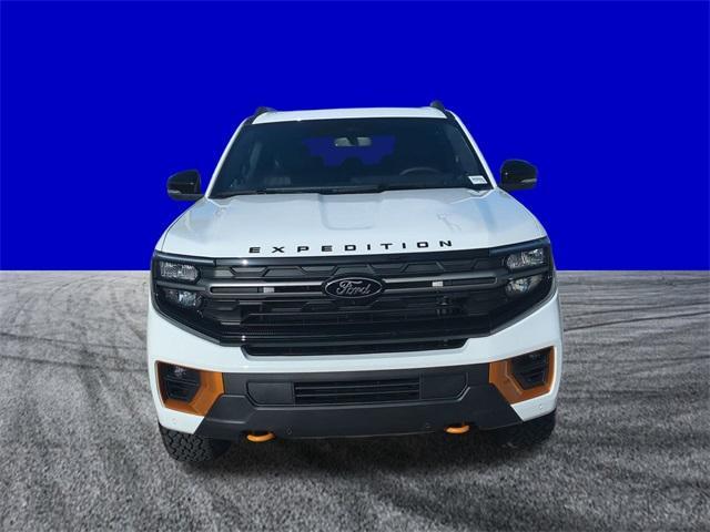 new 2025 Ford Expedition car, priced at $83,025