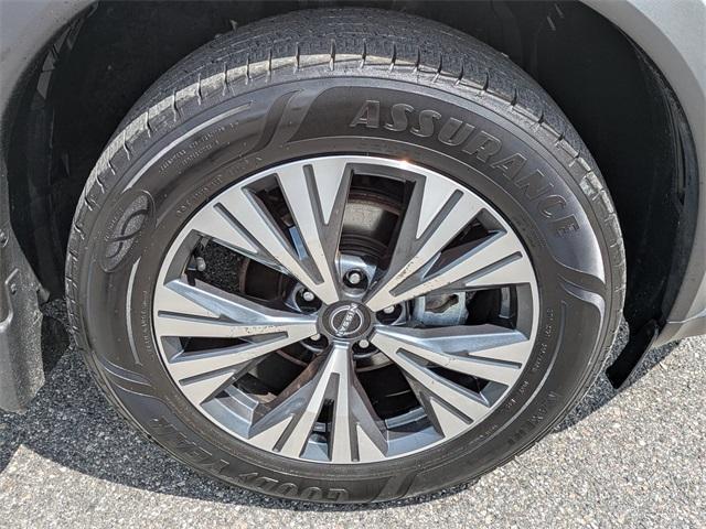 used 2023 Nissan Rogue car, priced at $23,006