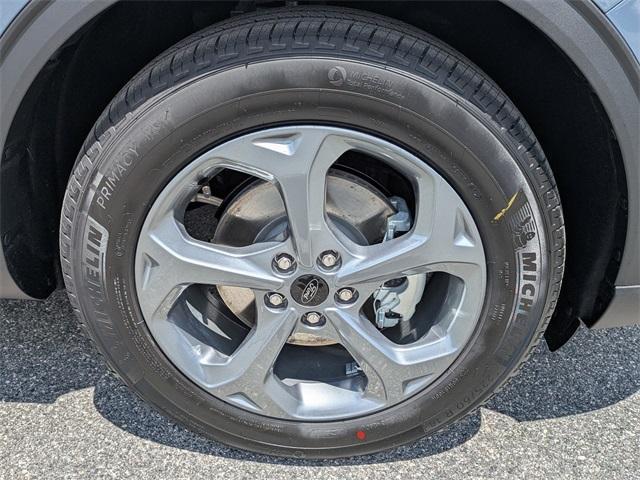 new 2025 Ford Escape car, priced at $25,098