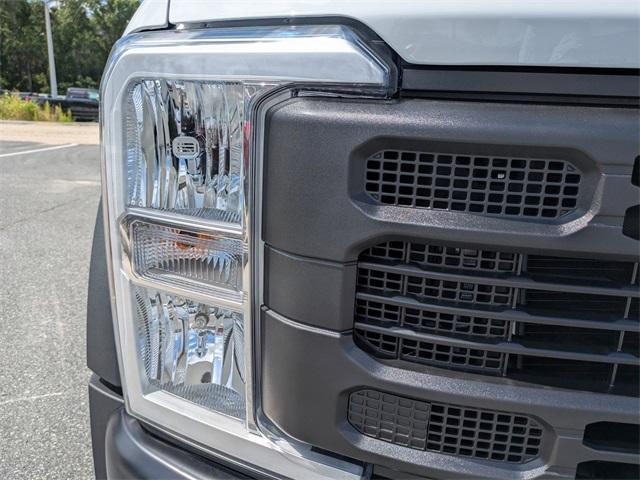 new 2025 Ford F-450 car, priced at $73,100