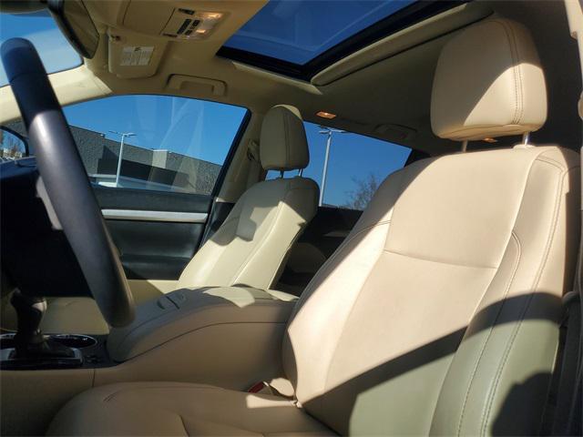 used 2019 Toyota Highlander car, priced at $27,988