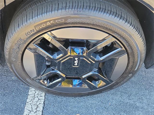 used 2024 Kia EV9 car, priced at $45,988