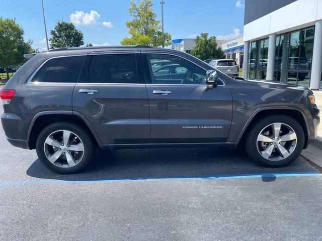 used 2015 Jeep Grand Cherokee car, priced at $12,490
