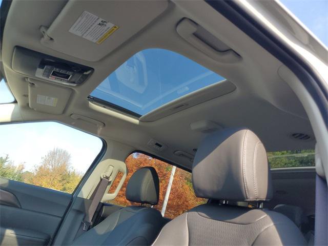 new 2026 Kia Carnival Hybrid car, priced at $52,326