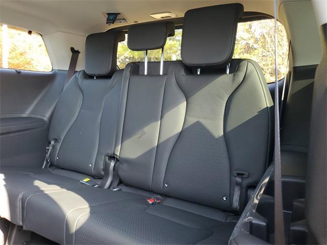 new 2026 Kia Carnival Hybrid car, priced at $52,326