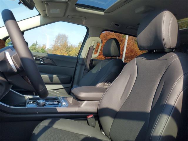 new 2026 Kia Carnival Hybrid car, priced at $52,326