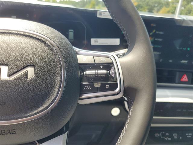 new 2026 Kia Carnival Hybrid car, priced at $53,058