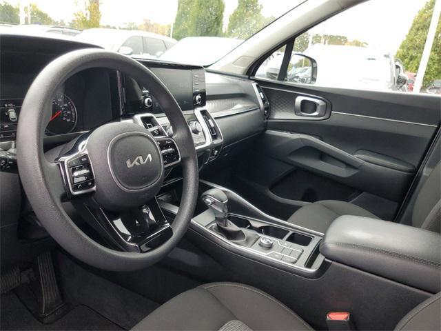 used 2022 Kia Sorento car, priced at $22,985