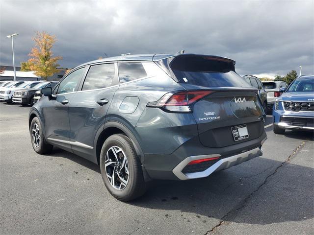 new 2025 Kia Sportage car, priced at $25,670
