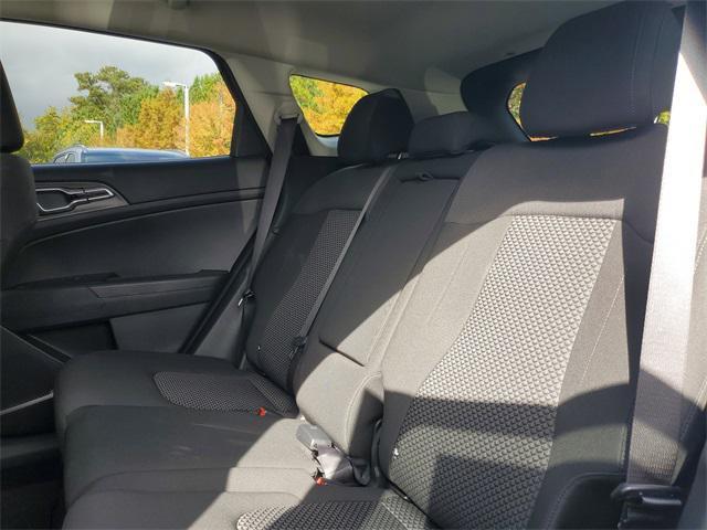 new 2025 Kia Sportage car, priced at $25,670