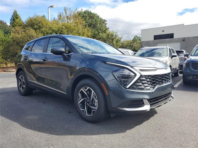 new 2025 Kia Sportage car, priced at $25,670