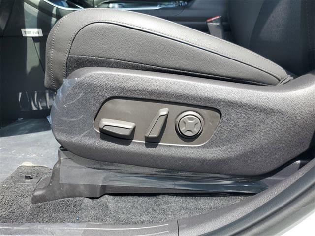 new 2025 Kia Carnival Hybrid car, priced at $53,616