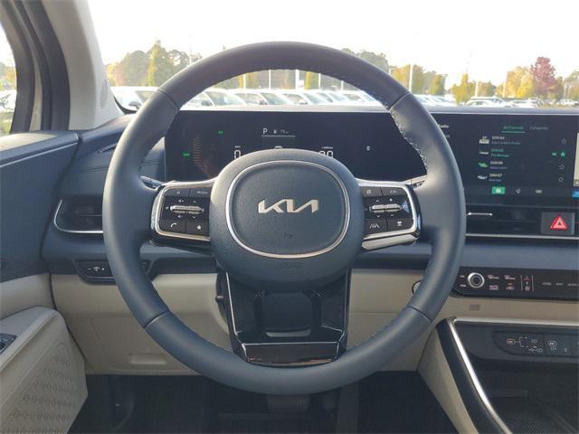 new 2025 Kia Carnival car, priced at $43,029