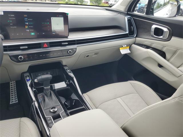 new 2025 Kia Sorento car, priced at $44,165