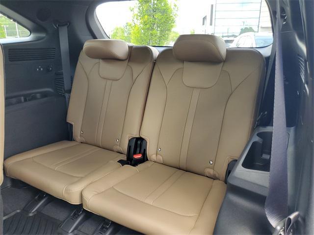new 2025 Kia Sorento car, priced at $48,373