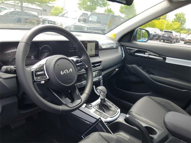 new 2025 Kia Seltos car, priced at $29,876