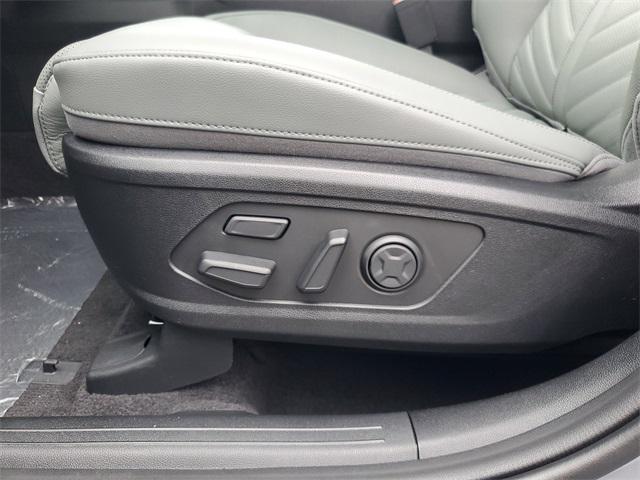 new 2025 Kia Sorento car, priced at $46,392